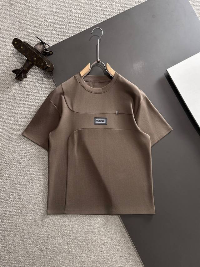 High-end Versace 25Ss spring and summer new haute couture T-shirt shipped the ne