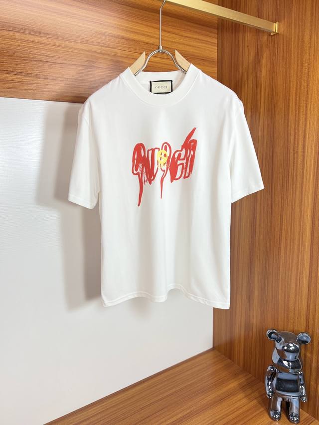 Gucci 2025 latest fashion couple style, classic logo printed round neck T-shirt,
