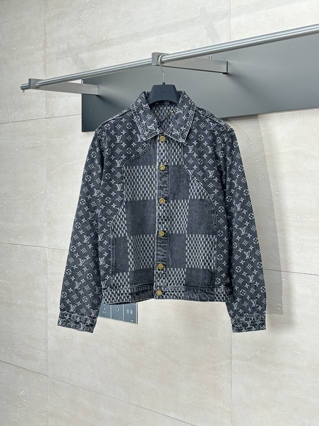 Lv Louis x Nigo joint jacquard denim jacket The fabric is made of custom-woven a