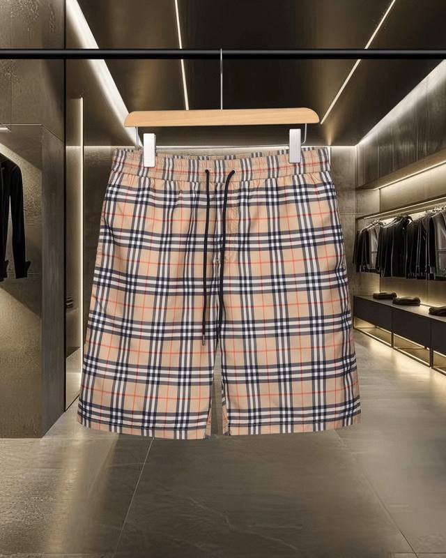 Bur Burberry's hit is coming. Classic khaki drawstring plaid beach casual shorts