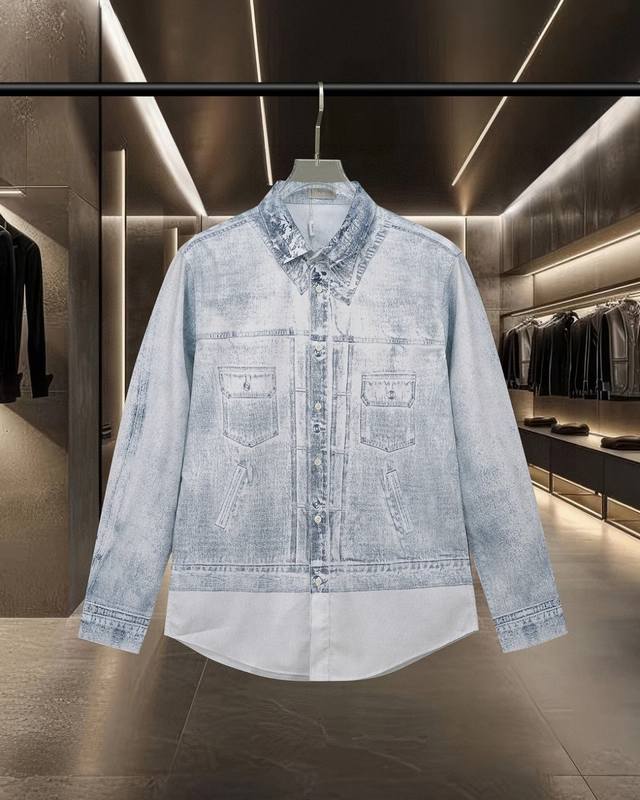 Dior Dior hits the market. Jay Chou's style is the same light blue old denim dig