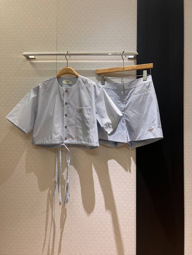 New 0001Fa75 Song Yuqi same style round neck mid-sleeve drawstring striped short