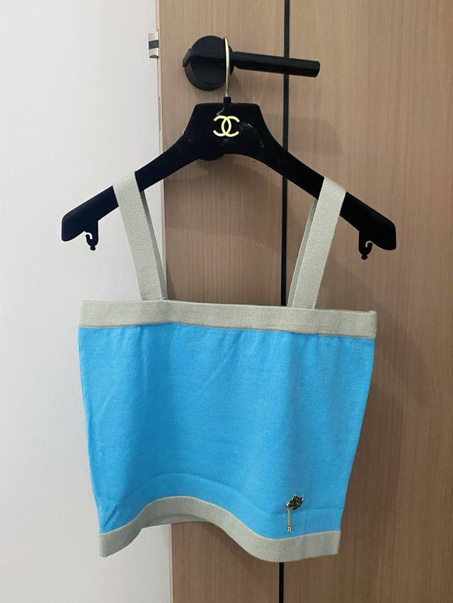 New four-color suspender fabric breathable hardware logo button decoration embel