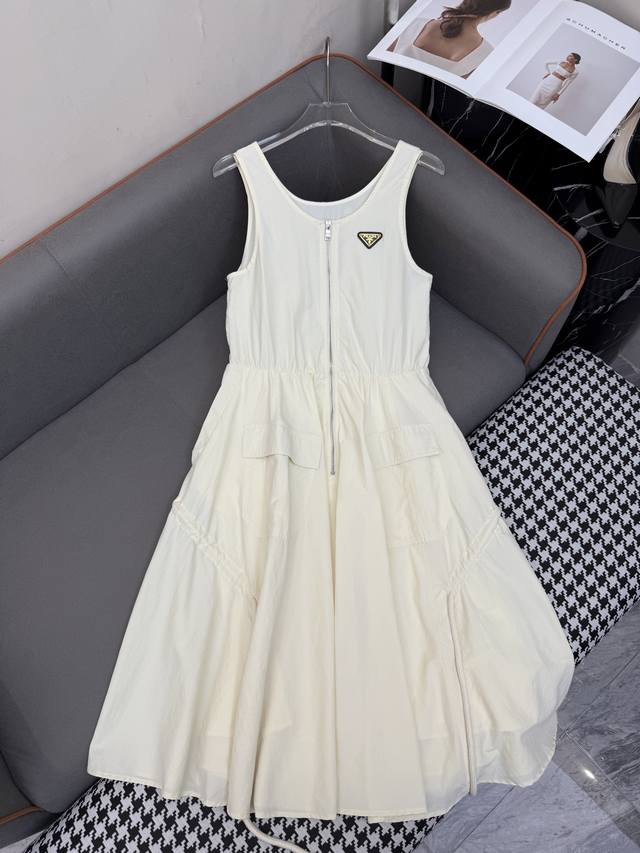Prad* 25Ss new sleeveless dress with custom triangle logo decoration, double poc