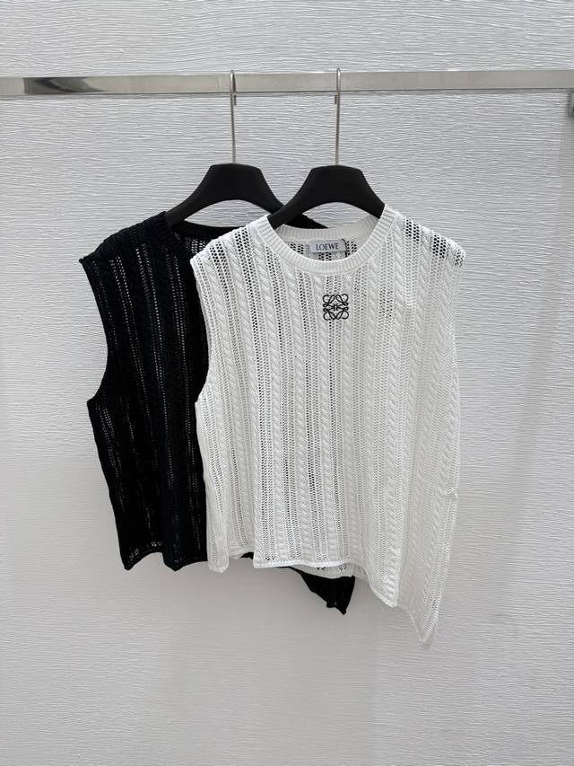 Lo's new summer round neck knitted short sleeves Color: white black Size: 36.38.