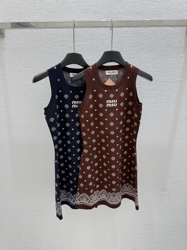 M's new summer printed knitted vest dress Color: coffee color royal blue Size: 3