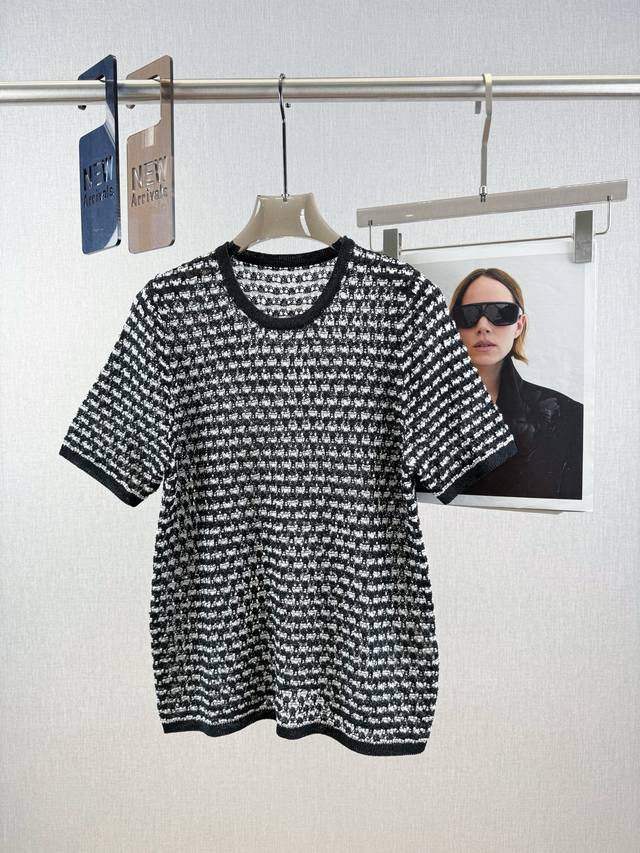 Chanel style knitted hollow short sleeves Material: 45% cotton, 26% Japanese pap