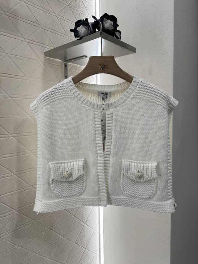 Chane* 2025 New Arrivals Short knitted vest Customized Yb cotton yarn woven text