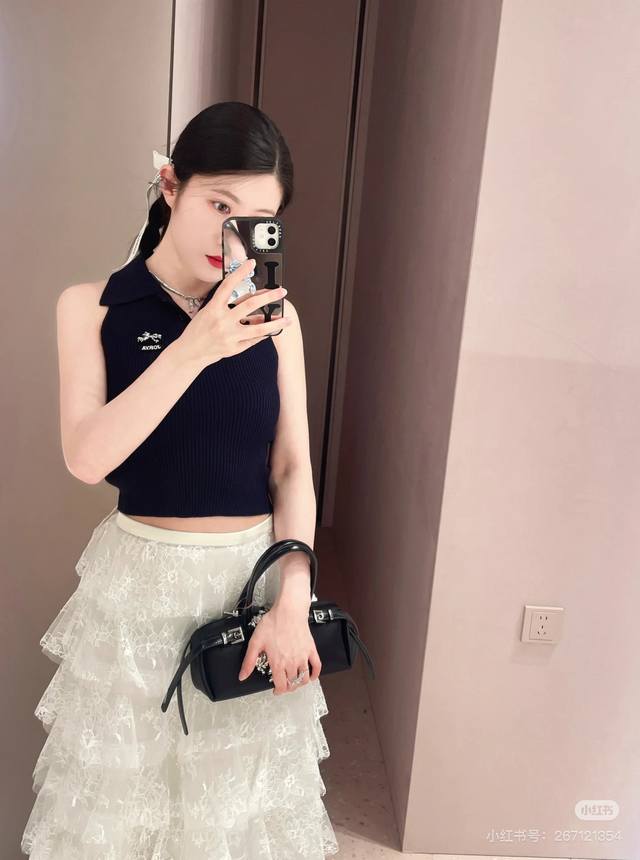 Jorya letter embroidery logo knitted Polo vest with a sense of rich family daug