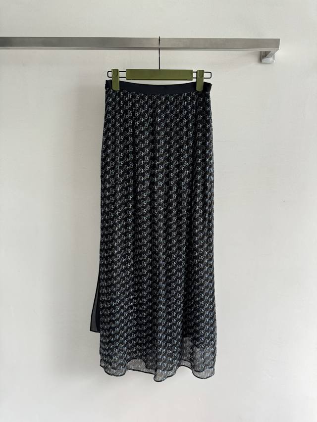 Gucc* 25 new series skirt with three-dimensional A-line cut, high waist and elas