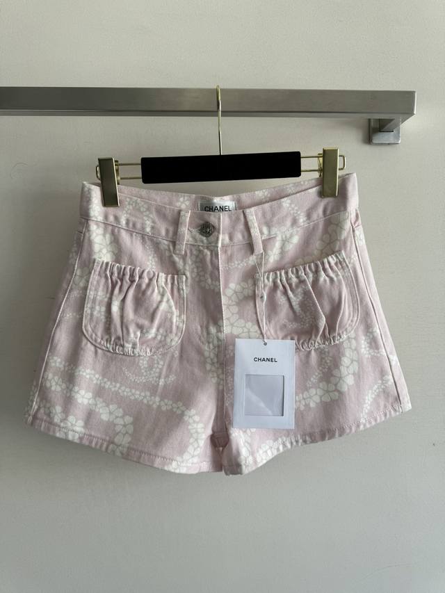 Chane* 25Mcoco Beach series printed denim shorts, exquisite double pocket creati