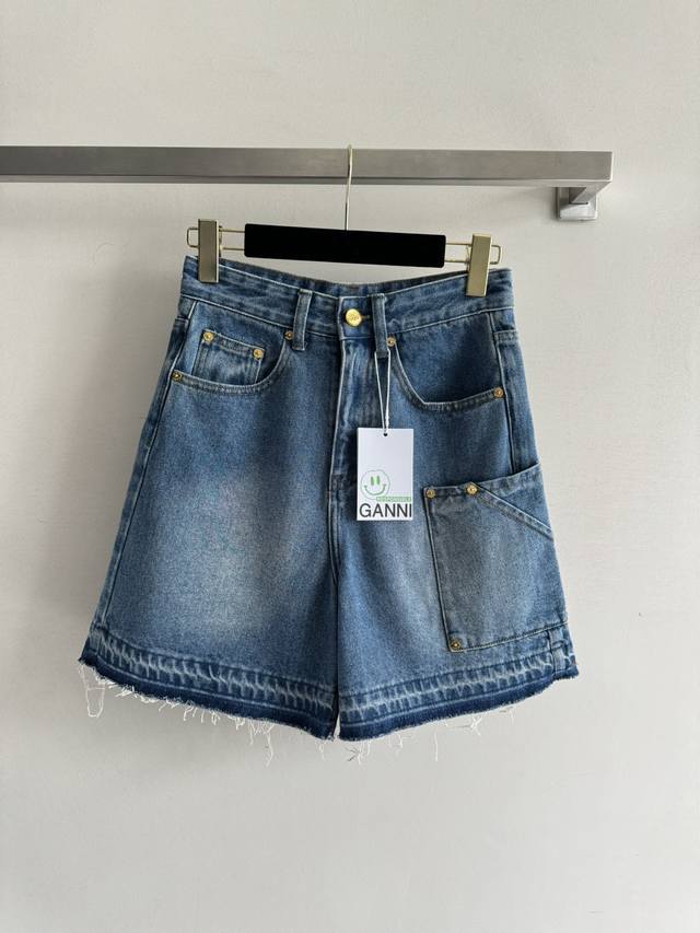 Gann* New denim shorts with old washed retro effect are super comfortable~ High