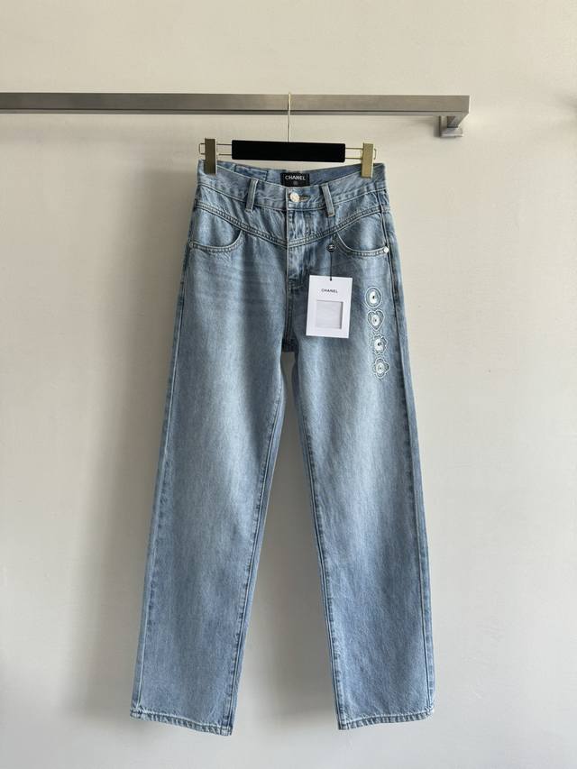 Chan* 25 new Jennie jeans. The jeans are absolutely amazing in style. The straig