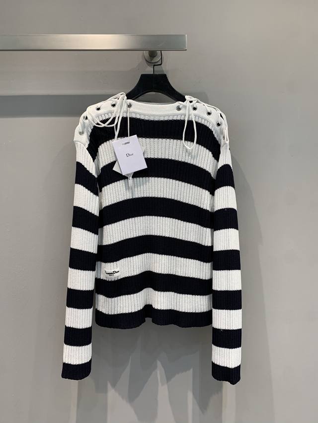 Original development Cd2025 Early Autumn new retro striped knitted shoulder stra