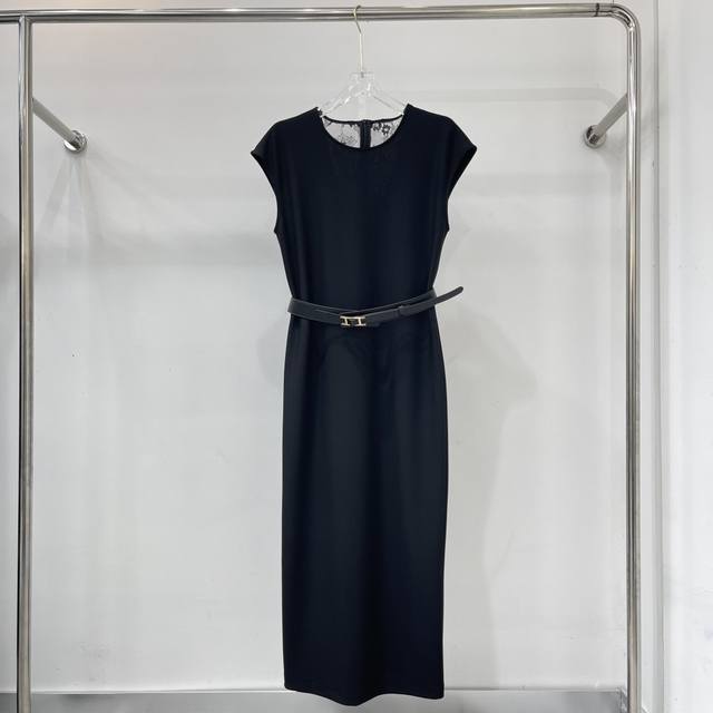 New waist dress, showing temperament, taller and thinner upper body shows charmi