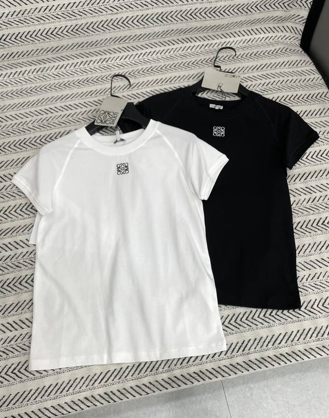 25Ss New style for early spring Loewe raglan slimming simple embroidered all-mat
