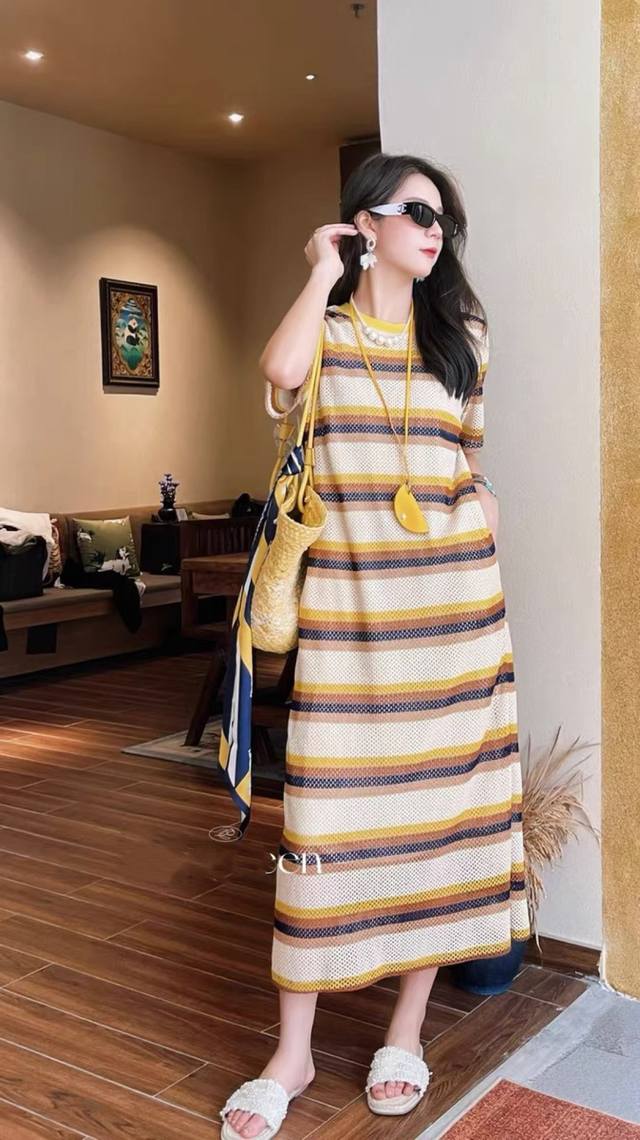 Dress New hot item for singles! Summer fashion Korean round neck colorful stripe