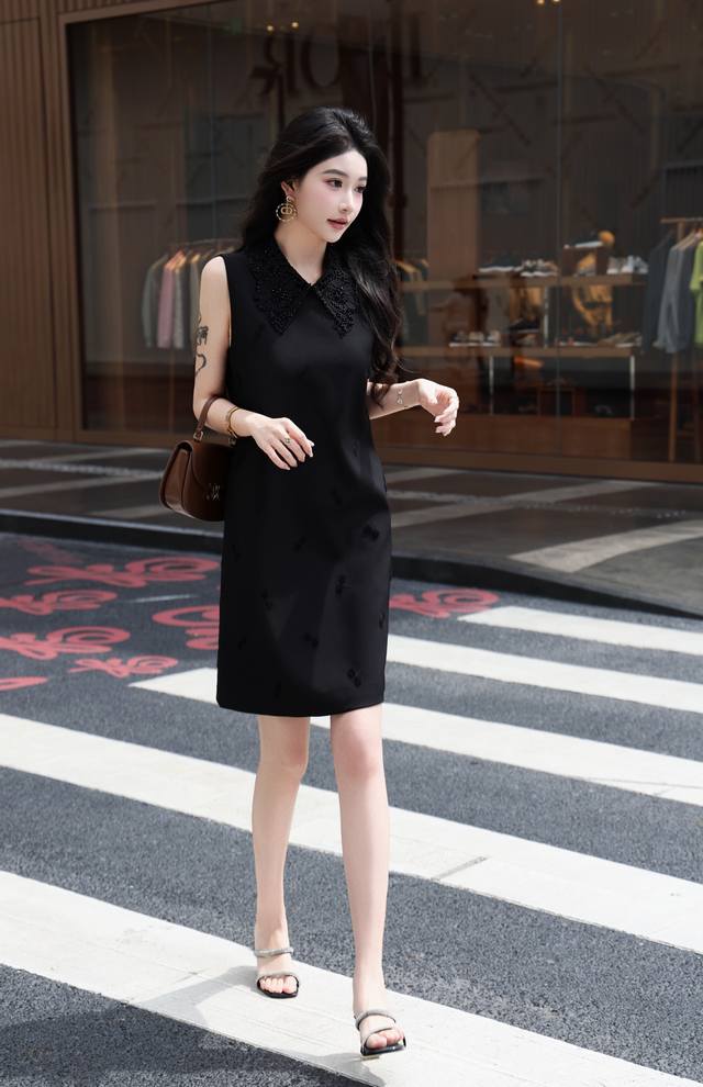 dress Real shot of classic simple lady temperament dress fashionable and comfort