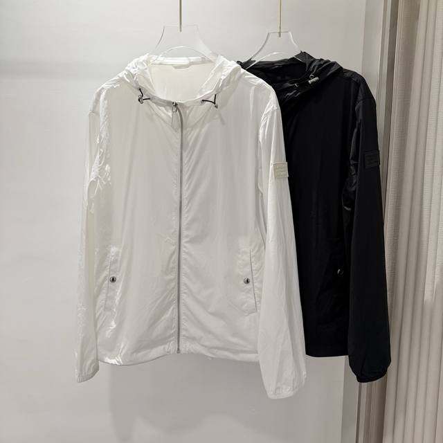 Item No. 055006 New Burberry unisex sun protection jacket with skin-feel fabric