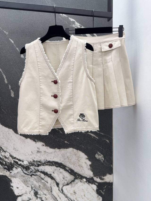 Lp20Ss New spring and summer product, age-reducing fringe V-neck vest + pleated