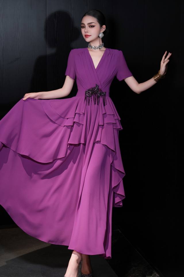Dress Fashionable V-neck short sleeves, gorgeous decoration at waist, multi-laye