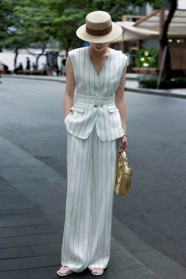 Set Hot recommendation, very stylish linen suit. Made of 100% pure linen fabric,