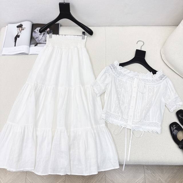 Top and Skirt Roman Holiday Ce 25Ss The latest spring and summer holiday style l