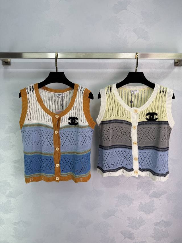 Ch*25 Spring and summer new knitted vest, hollow knitted design, with classic do