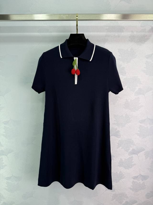 Va* Red cherry pendant Polo dress, a girly outfit, the whole person is shining,