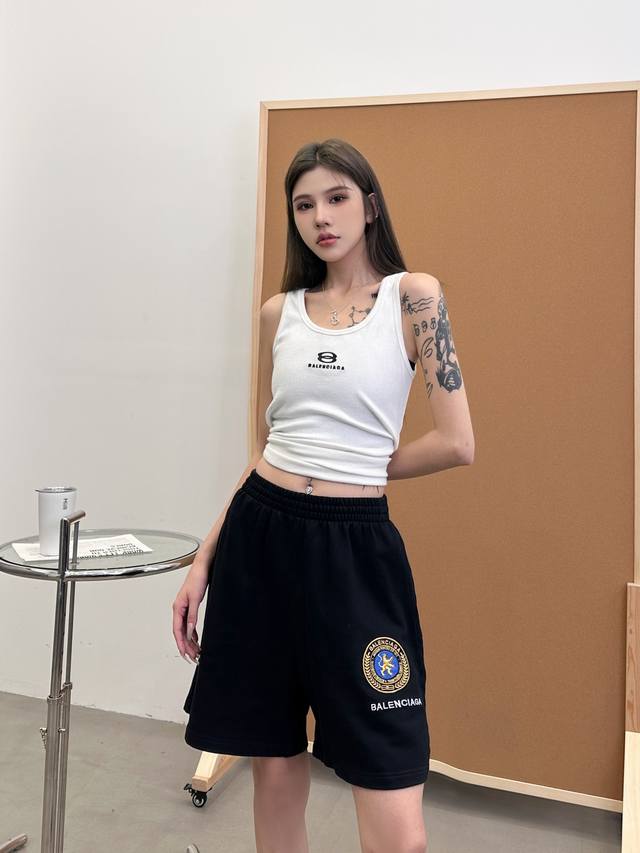 Paris | New shorts, ready-to-wear color-stirring technology plus the latest embr