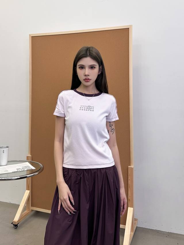 Mm6 | New short-sleeved T-shirt, classic printed logo, contrasting shoulder stit