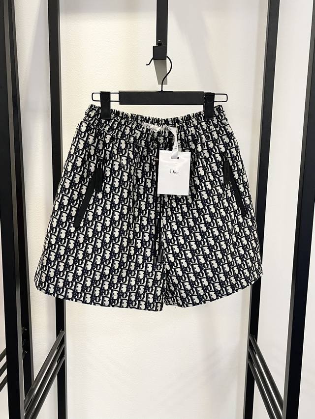 Dr Oblique jacquard shorts with printed letters This skirt is designed in a spor