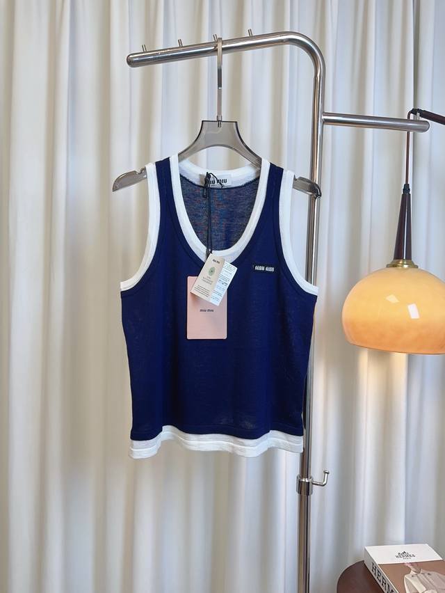 M*New fake two-piece contrasting wool vest Custom-made woven wool fabric with go