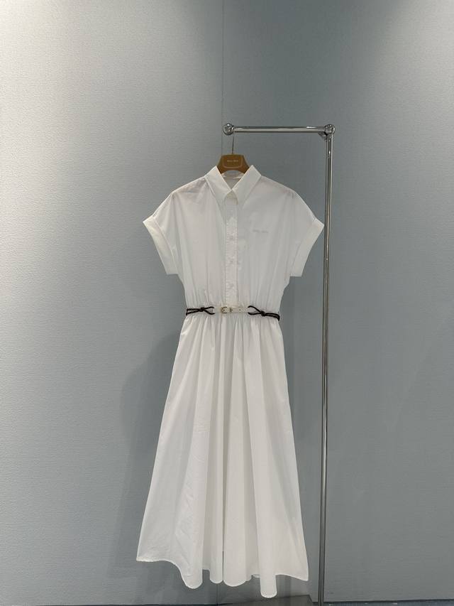 25 New mid-length shirt dress. The clean and pure white seems to have its own li