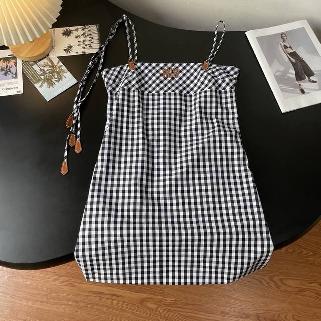 Exclusive first-run original quality, Miu girl style outfit! Intellectual style
