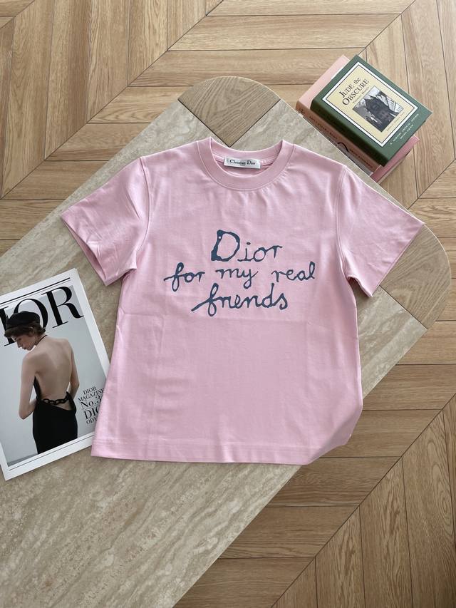 25 New summer model D's letter printed short-sleeved T-shirts. Every color looks