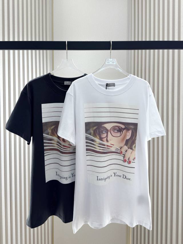 Do-Y, New Shutter Portrait Magazine Cover Print Short Sleeve T-shirt Made of cus