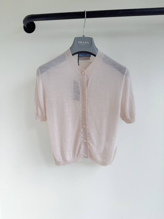 Pra25 new custom-made solid color jacquard knitted short-sleeved cardigan. The b