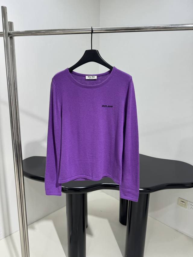 New arrival wool long-sleeved pullover Made from purple wool fabric Embroidered