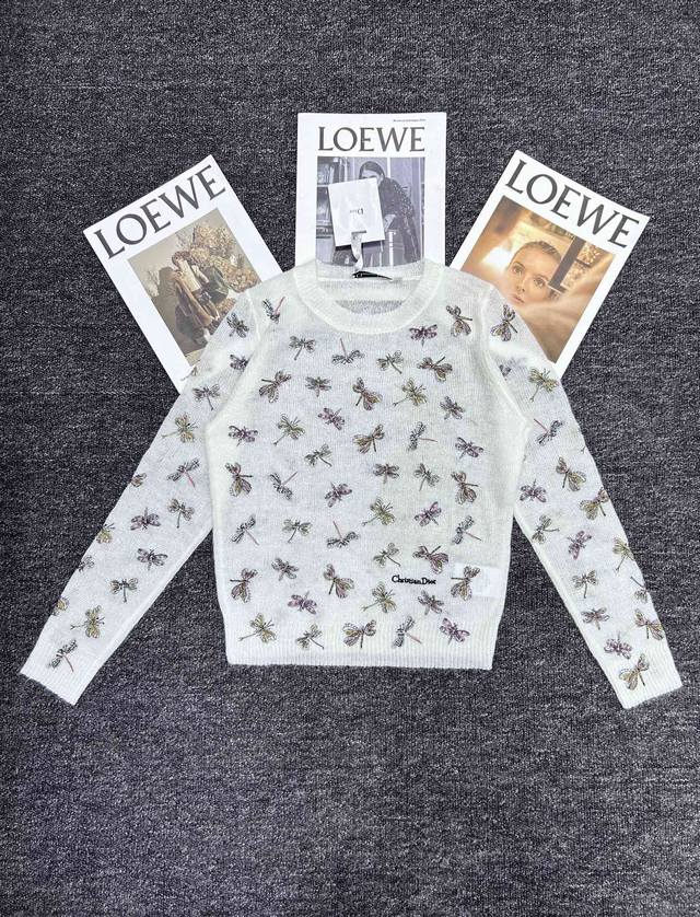 Dior & Dior new women's seahorse hair round neck long sleeves, dragonfly embroid