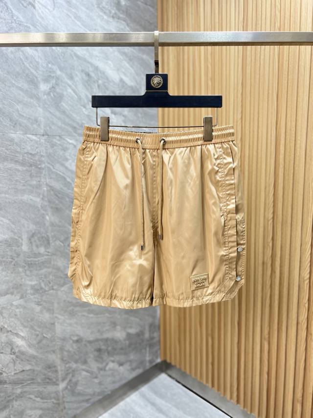 Burberry 2025 Spring and Summer new products with complete three-label shorts. G
