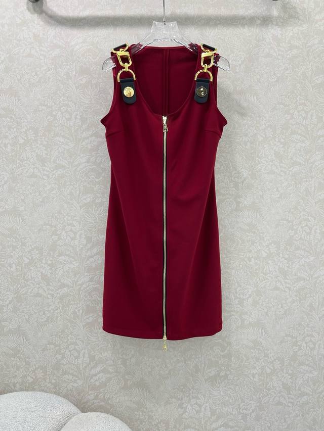 Louis Vuitto*25 new vest dress with heavy metal buckles on the shoulders, full o
