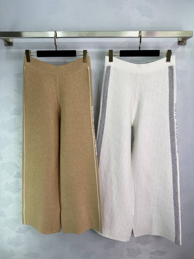 Dio* hot item is back! Classic straight pants! Double-sided, luxurious and hands