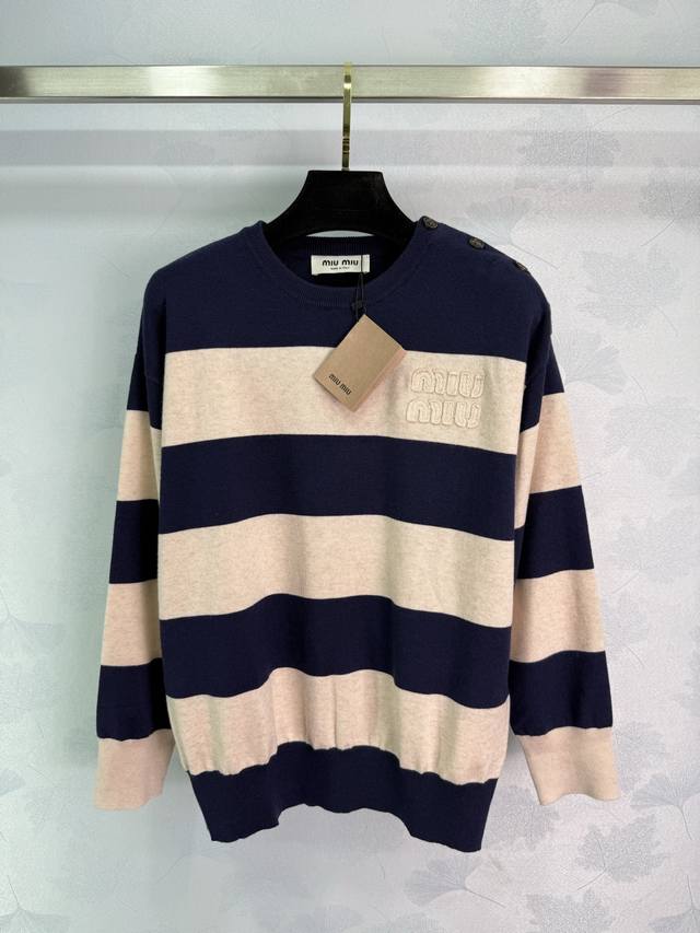 Miu*25 new striped knitted long sleeves in red with off-white stripes, with bran