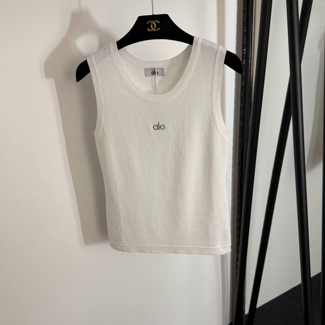 Style No. 20253893 Alo new simple logo embroidered slim fit knitted vest, white,