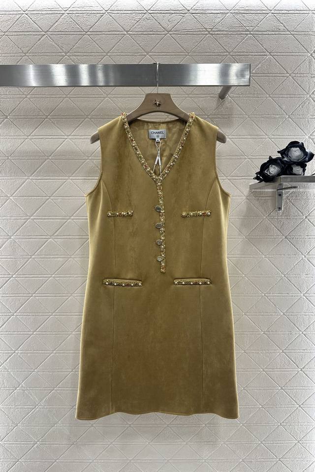 Chane*2025 new arrivals Heavy beaded dress Customized Yb imported material Textu