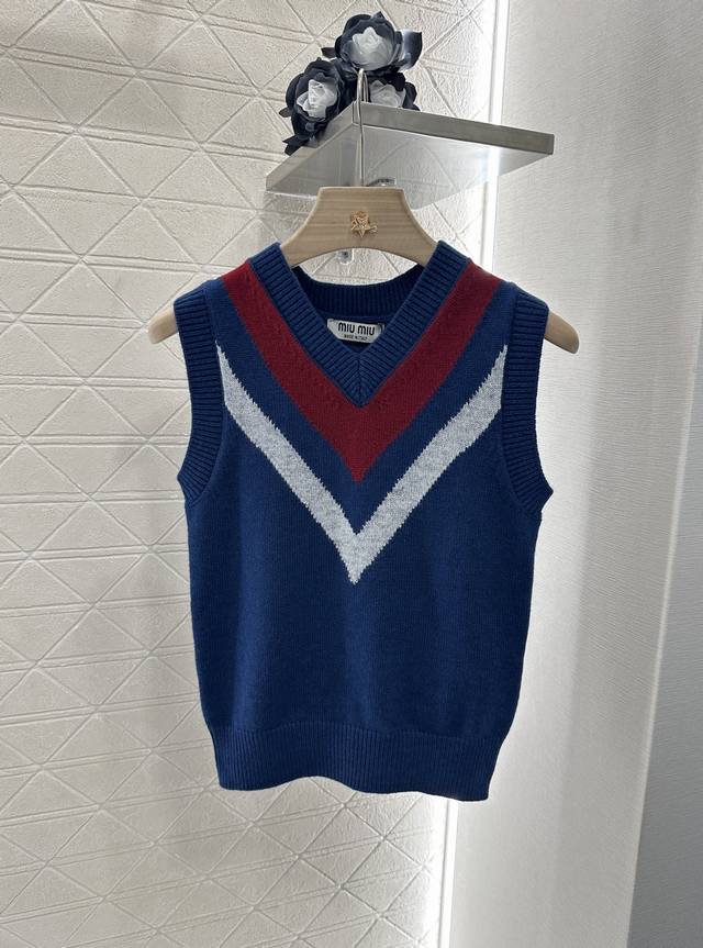 Miumi*2025 new products on the shelves College knitted vest Customized Yb wool y