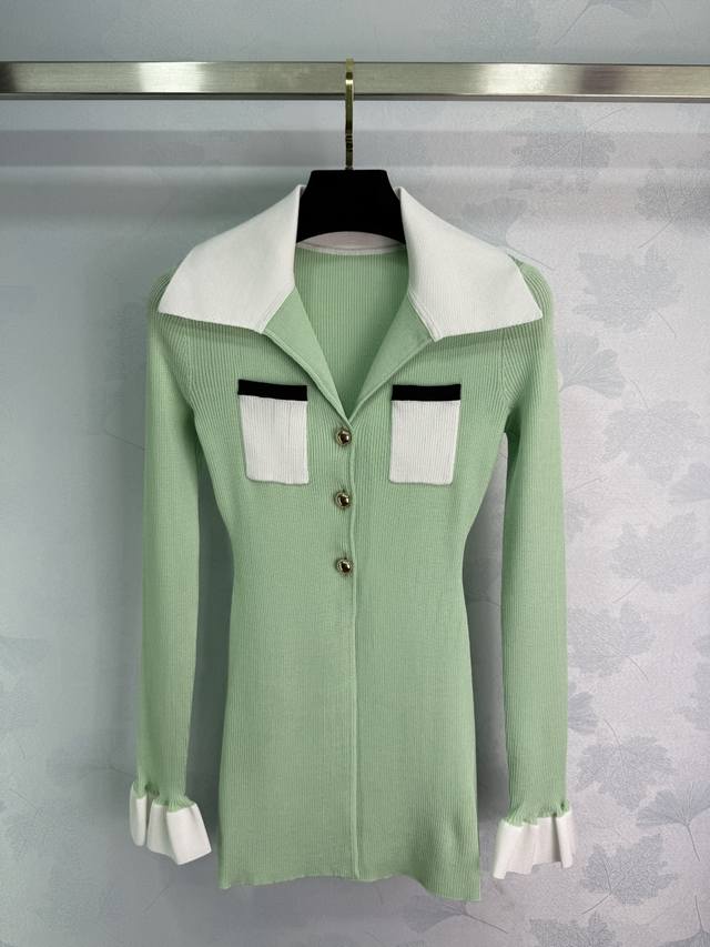 Se*25 Spring and summer new knitted white lapel dress with black pocket embellis