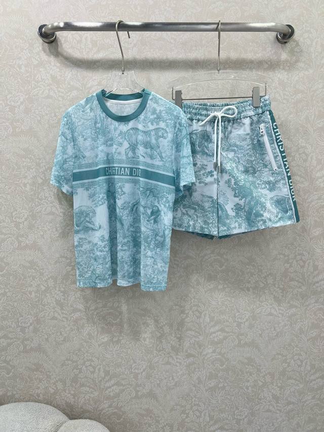 Dio* Dior 25 new summer suit. Combination of classic jungle animal tiger pattern