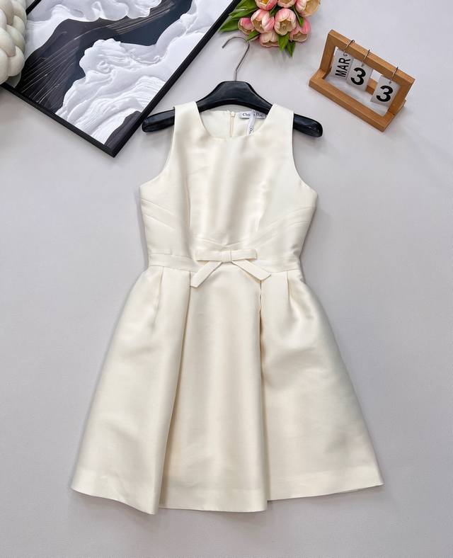 Dior bow-decorated sleeveless dress, bow-decorated girlish, lotus leaf A-line sk